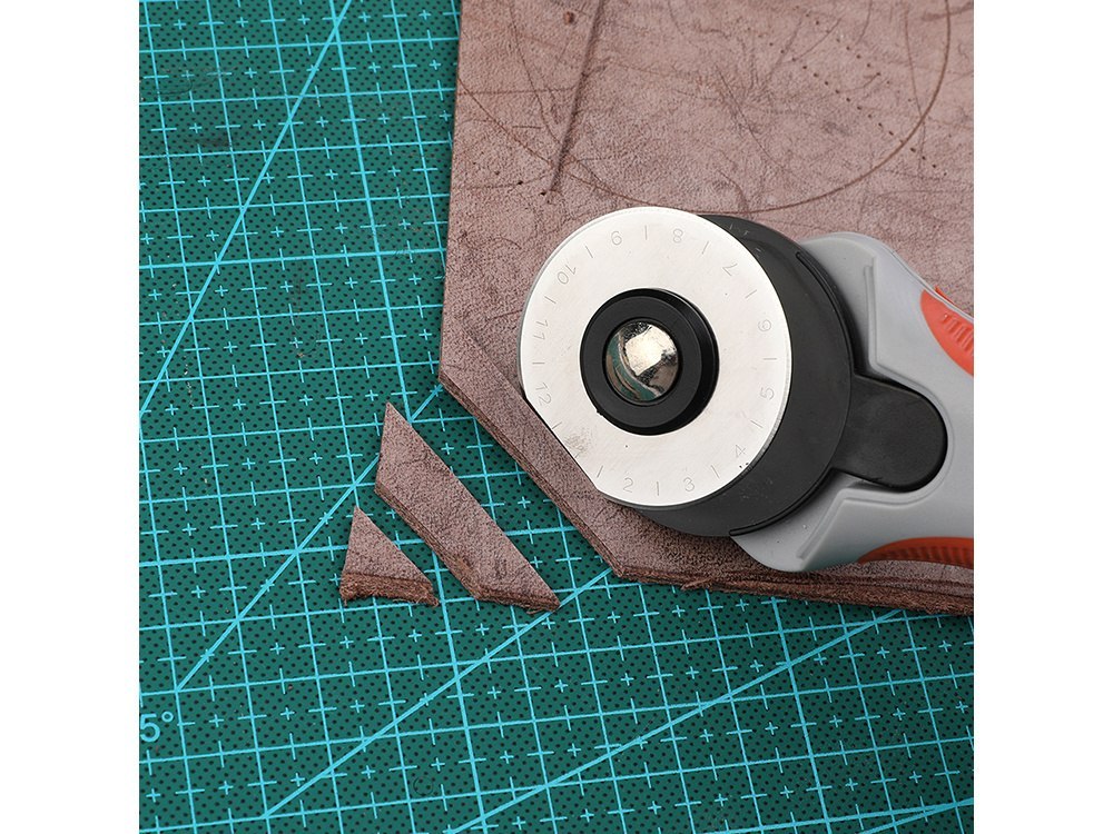 MATA DO CIĘCIA ZASKLEPIAJĄCA A5 MODELARSKA PODSTAWKA